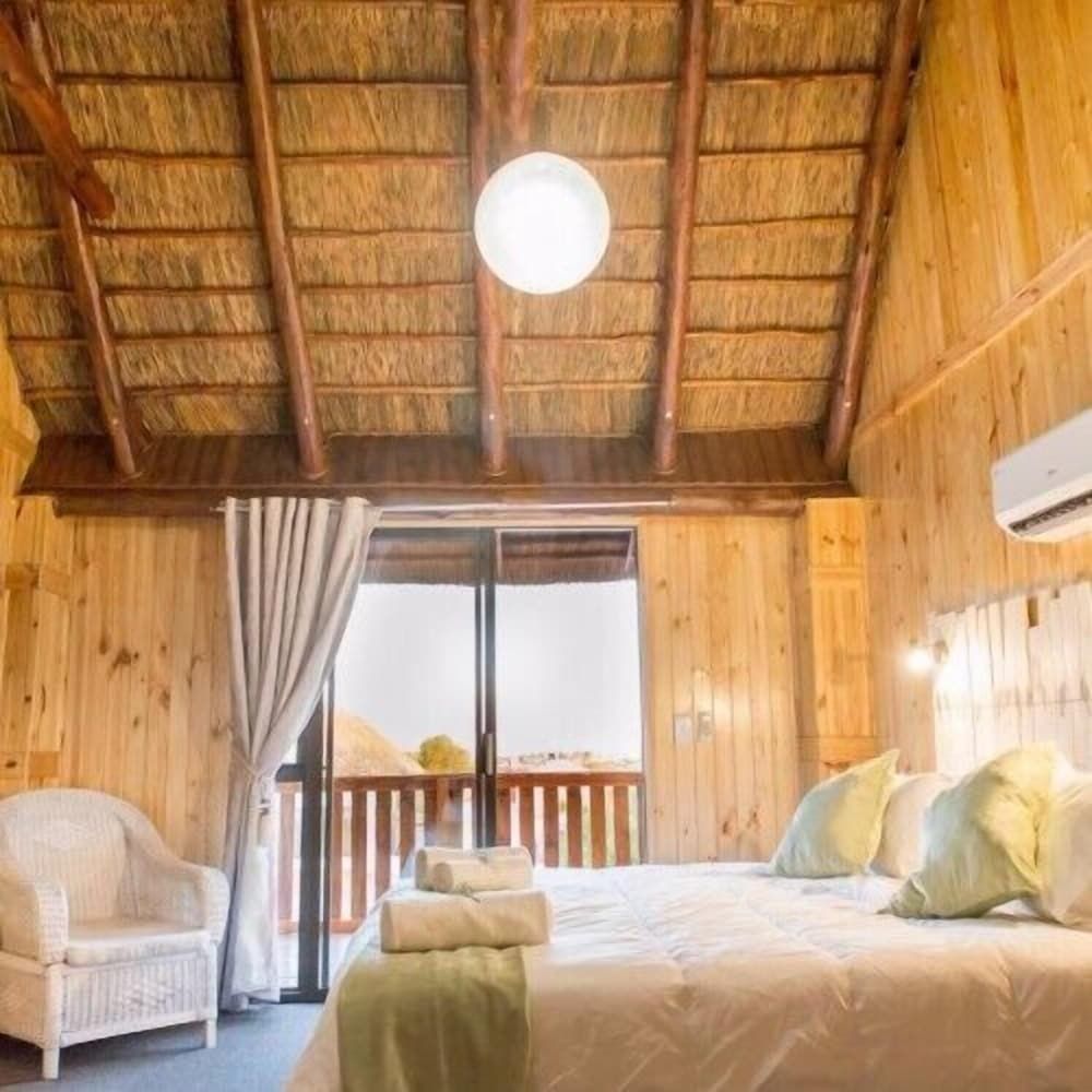 Kalahari Lion's Rest 3