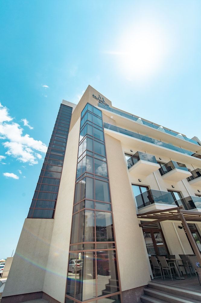 Hotel Manor 4 estrelas em Mamaia Nord – Năvodari