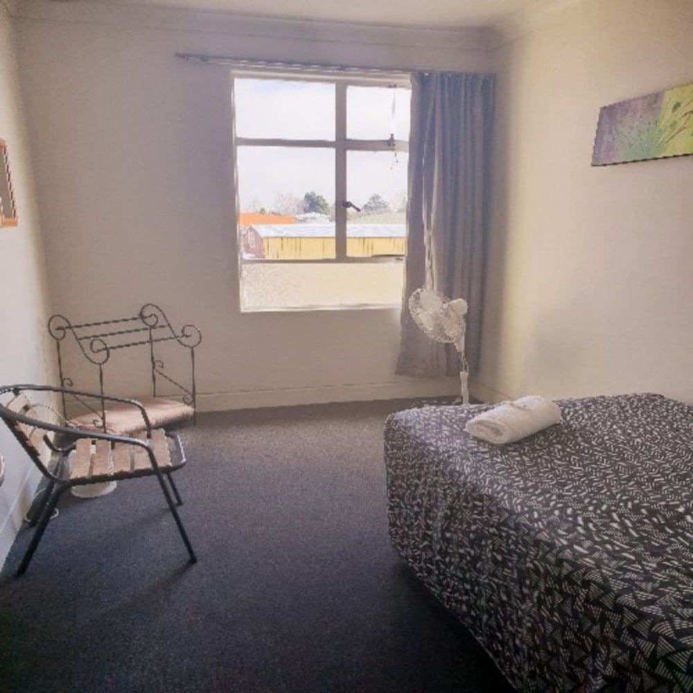 Horse and Jockey Inn 3