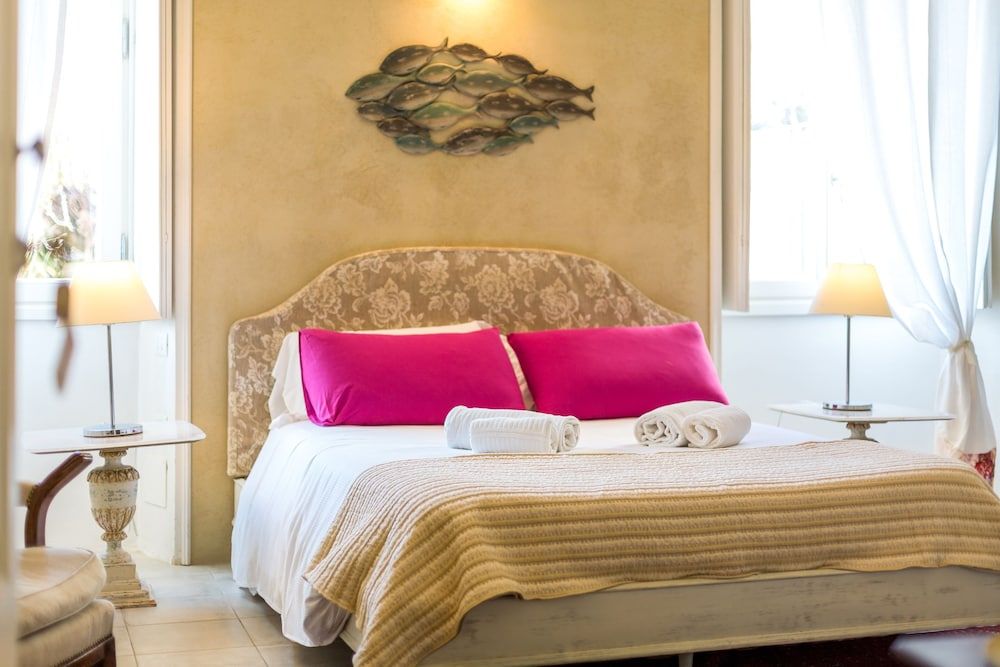 White Lilac romantic B&B adults only 3