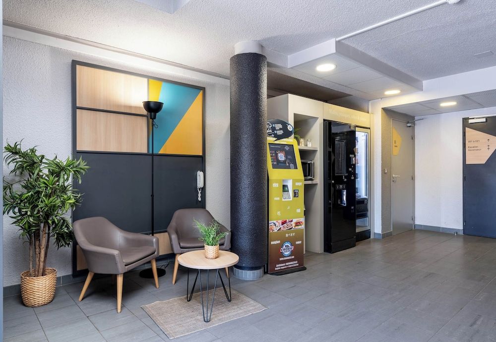 B&B HOTEL Lille Lezennes Stade Pierre Mauroy 3