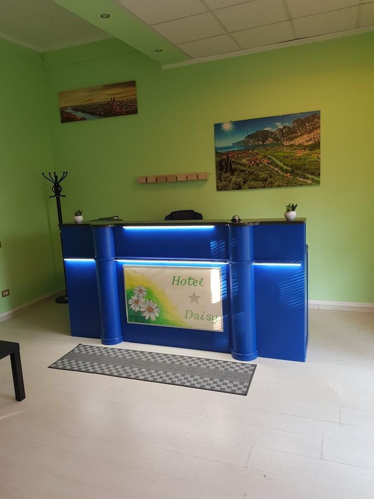 Hotel Daisy 2