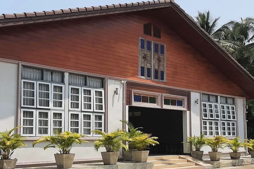 Phenwaree Amphawa Resort 2