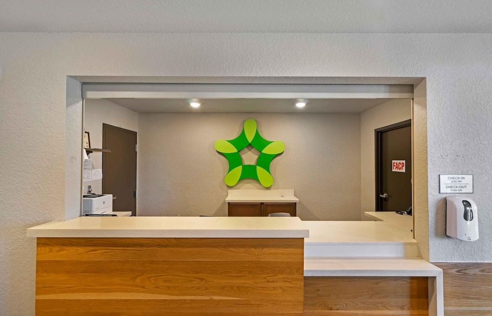 Extended Stay America Select Suites Tampa Brandon East 2