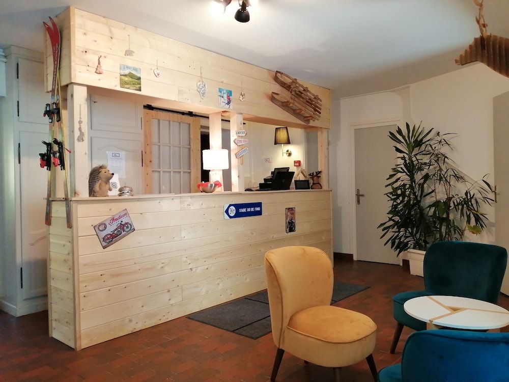 Hôtel Les Mouflons 2