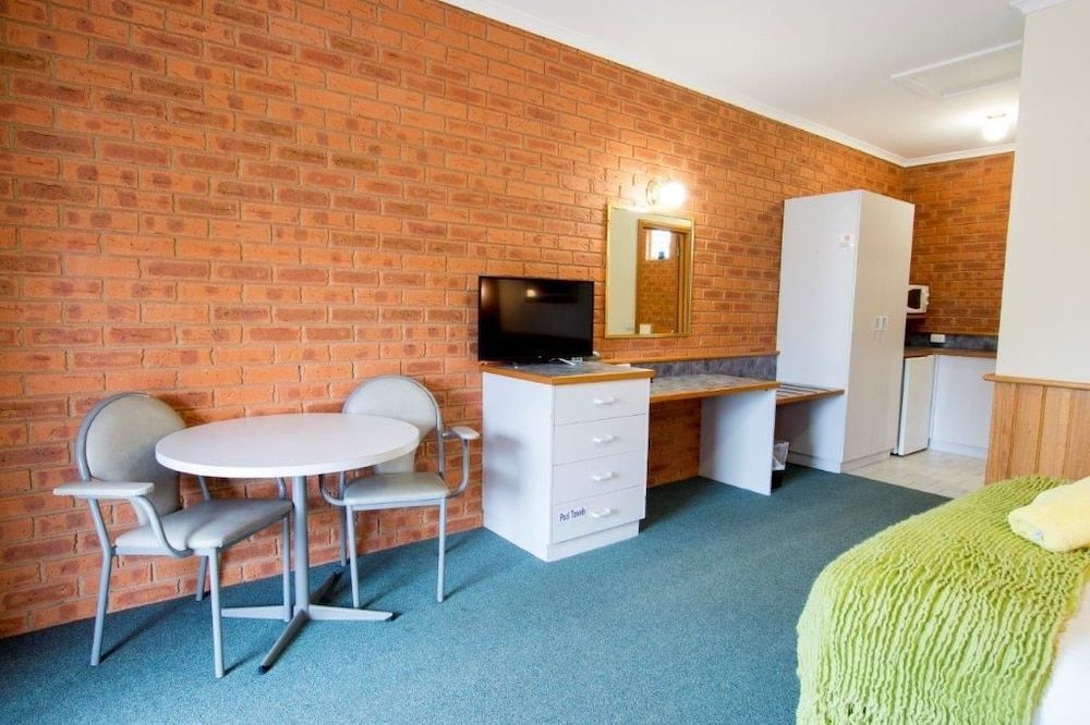 Golden River Motor Inn 3