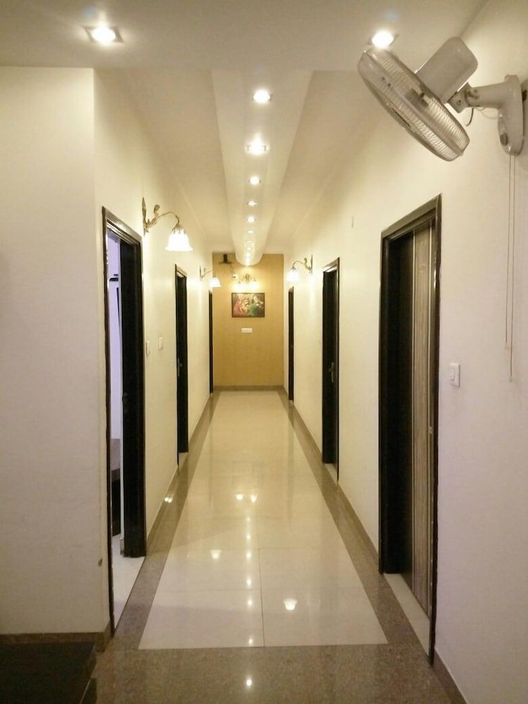 Hotel New SS Residency 2