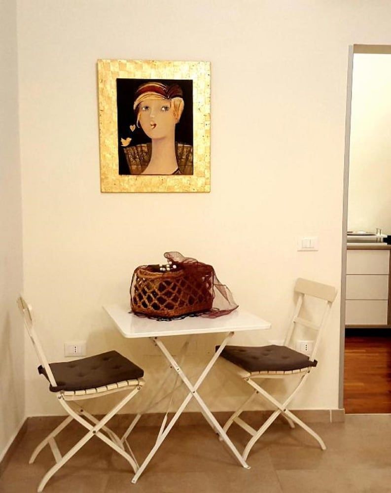 Artistic Charming House 3