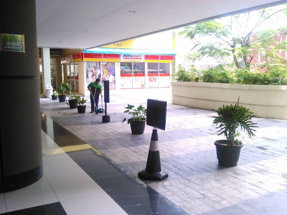 Apartemen The Suites Metro Yudis 3
