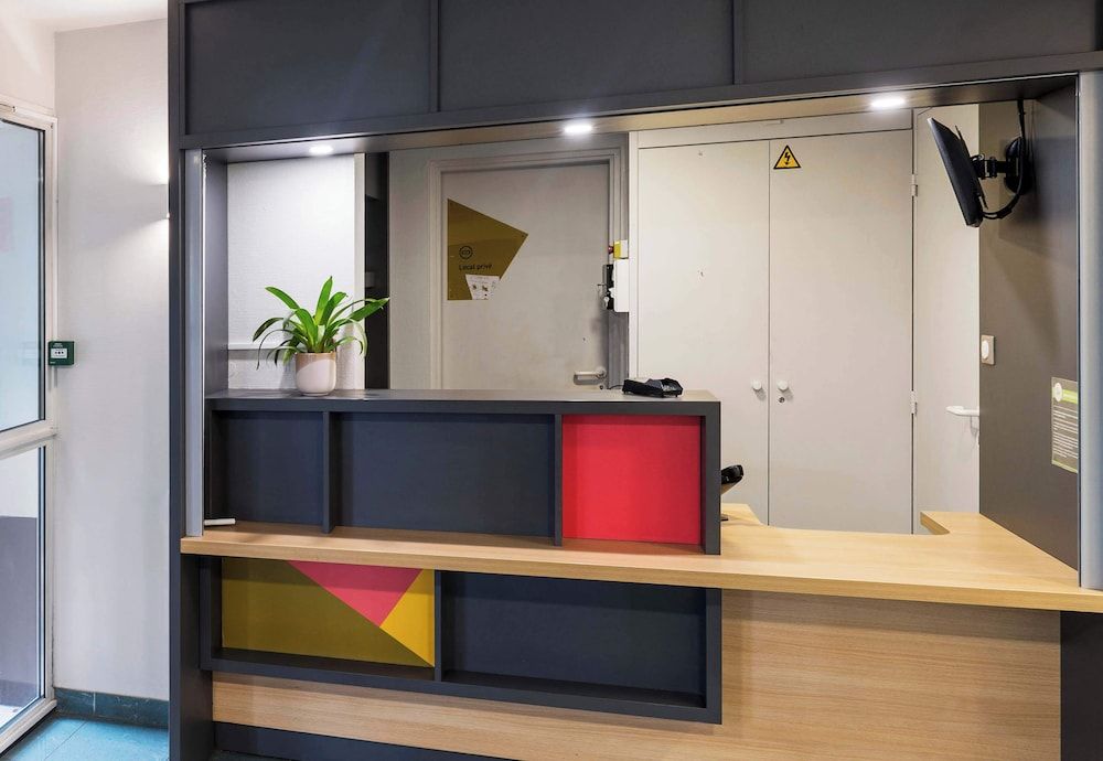 B&B HOTEL Laval Changé 2