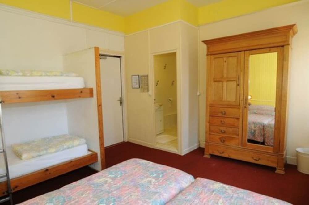 Auberge Riva Bella - Hostel 3