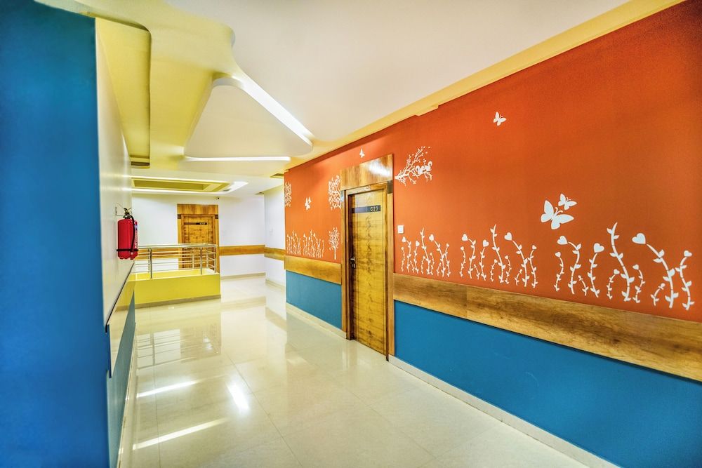 Hotel SDM Golden Tower 2