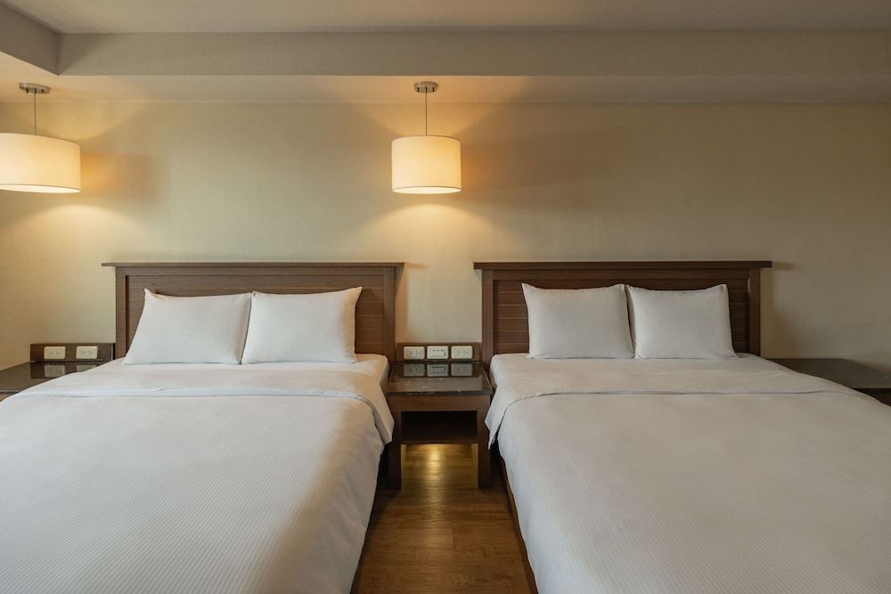 Kindness Hotel Yuanlin 3