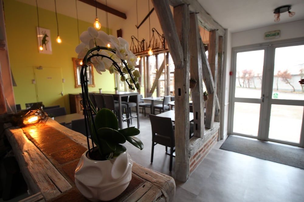 Hôtel de la Bonnheure 2 étoiles à Bracieux