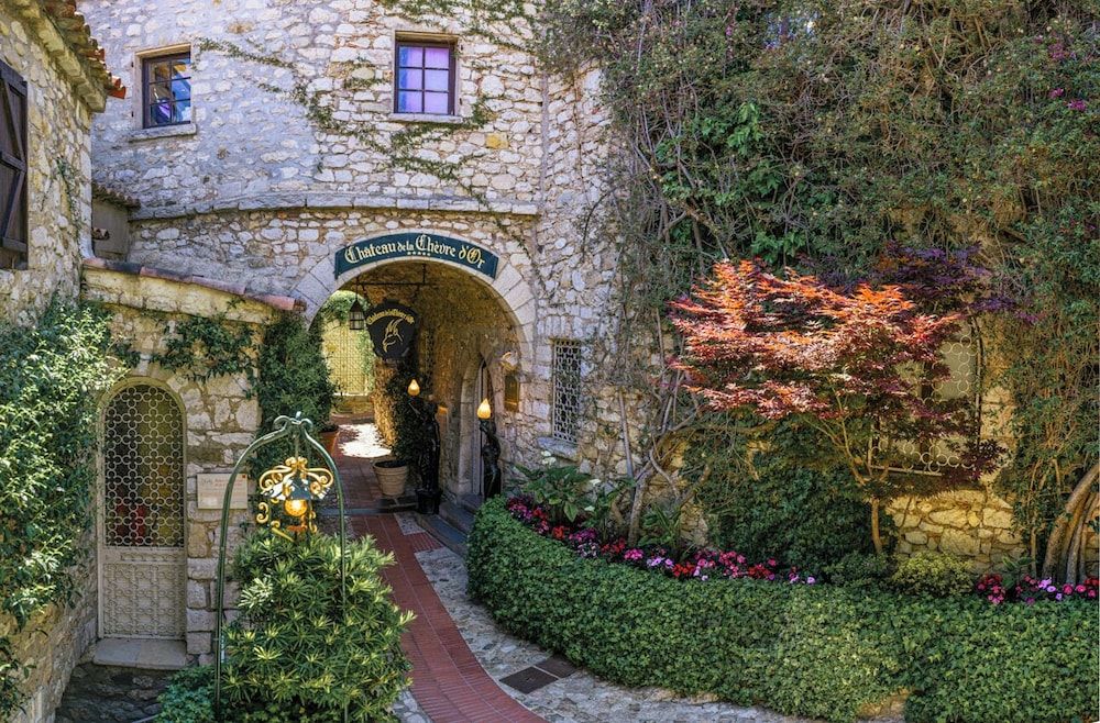 Chateau De La Chevre D Or 2