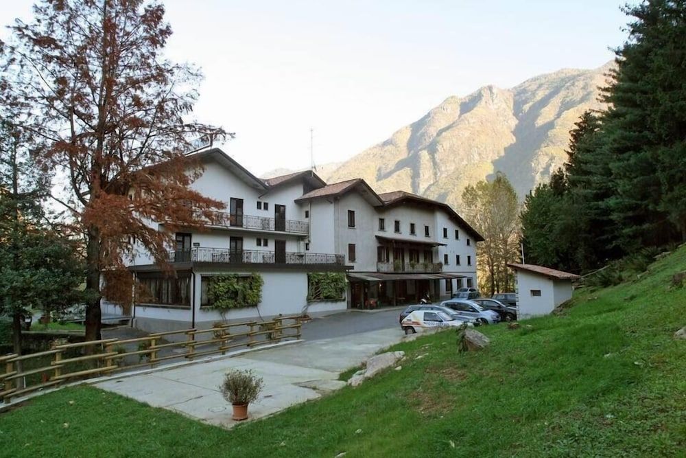 Albergo Il Castellino 3 estrelas em Darfo Boario Terme