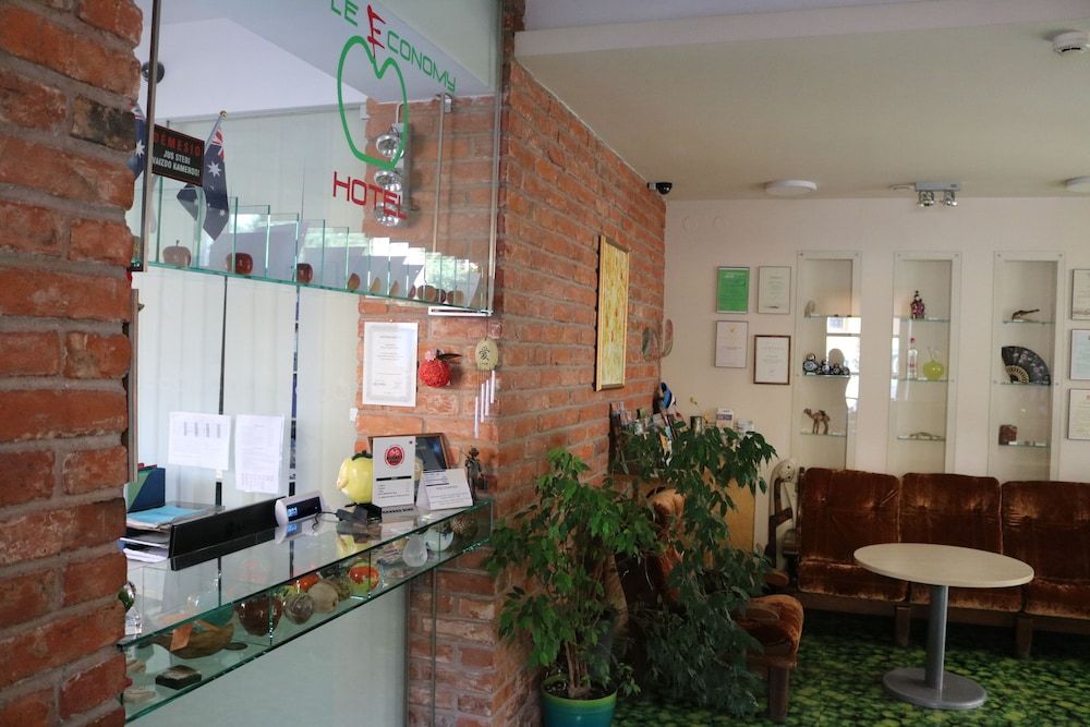 Apple Economy Hotel 2