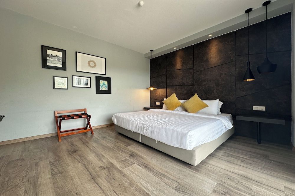 OYO Townhouse, Selayang formerly RHR Hotel 3