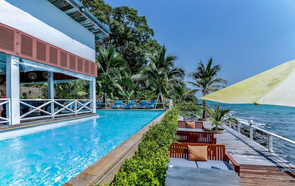 One Beach Resort by EHM