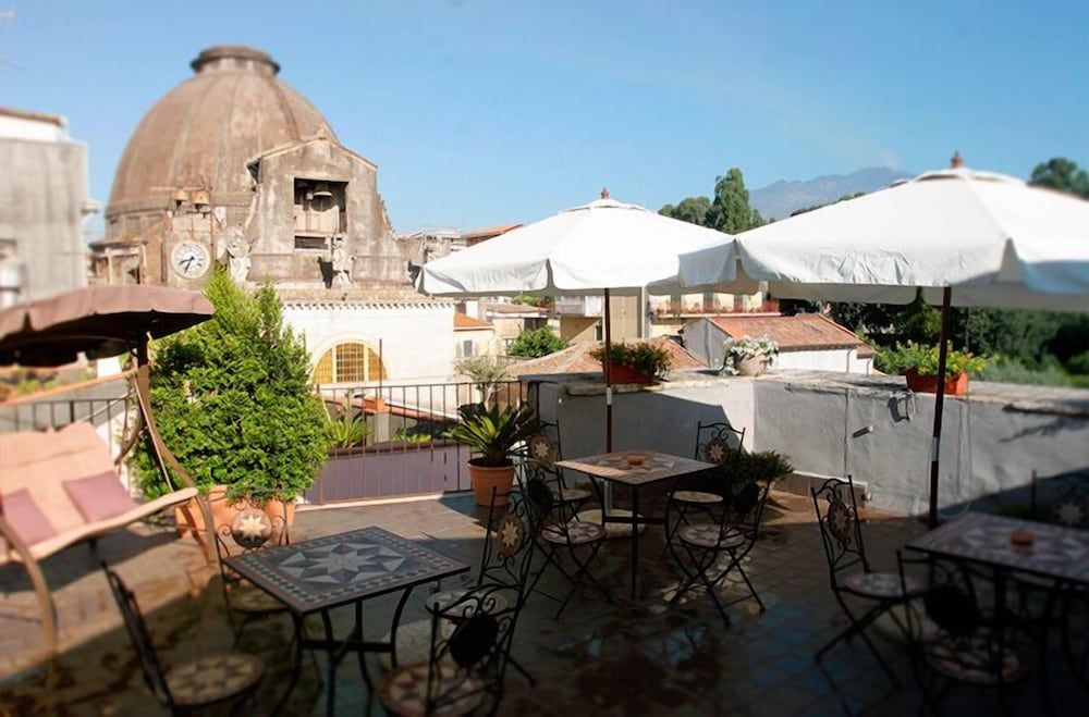 B&B Palazzo Gambino -1 estrelas em Acireale