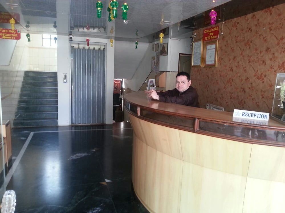 Hotel Dhruv Palace 2