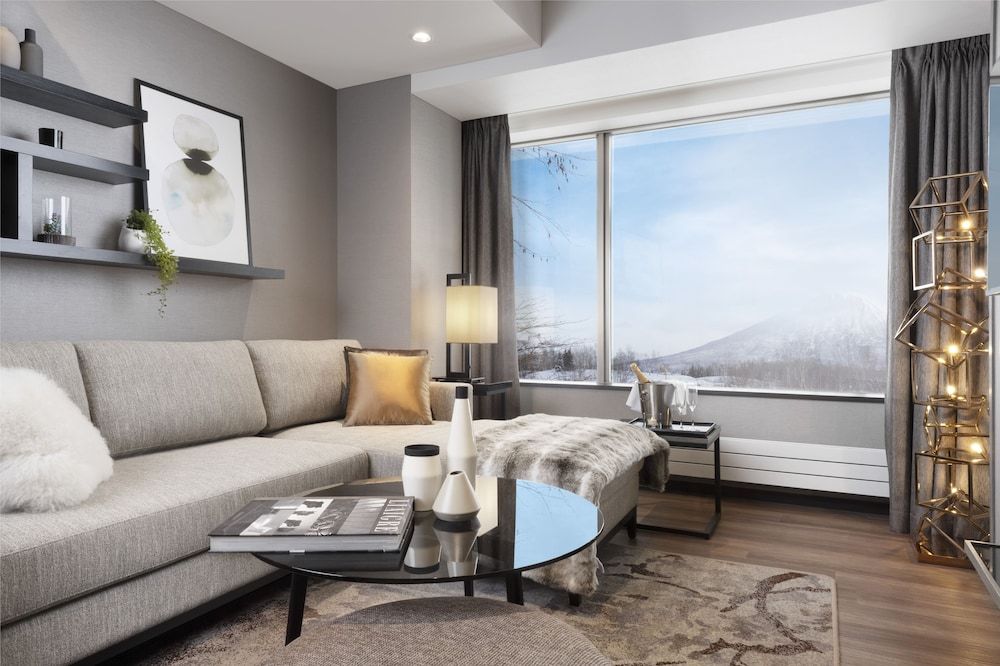 Hinode Hills Niseko Village 3