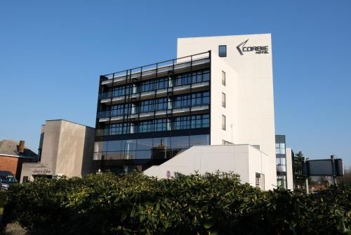 Corbie Lommel Ring 3