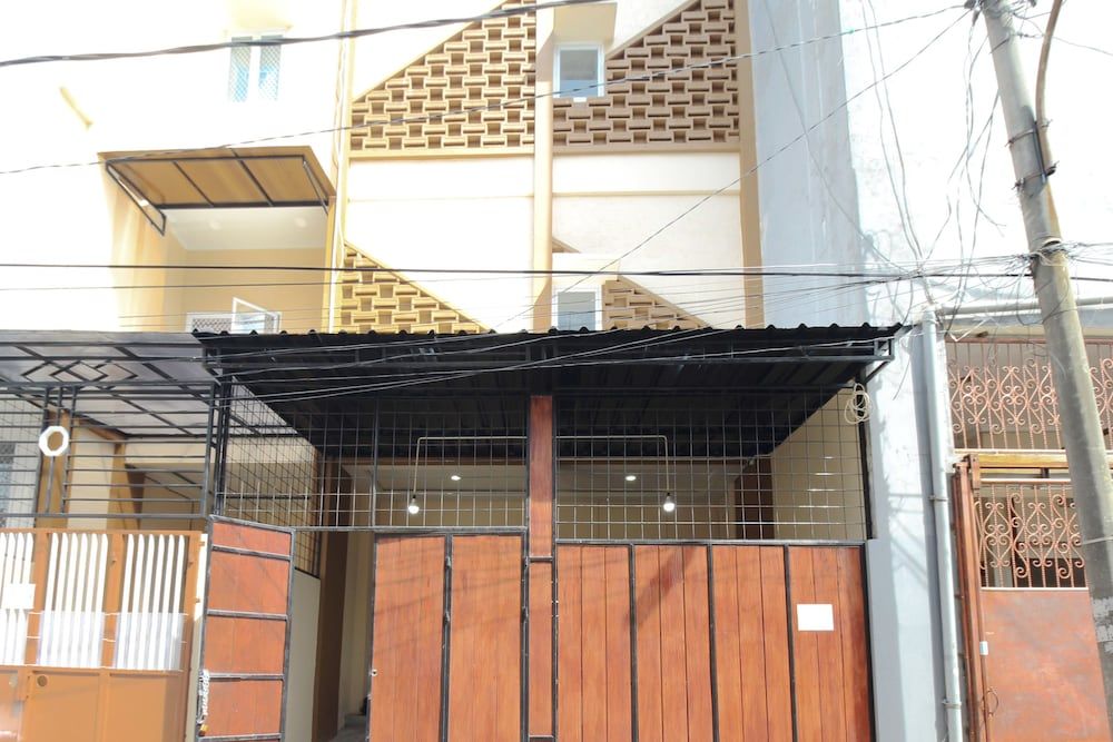 Kamar Keluarga Syariah Cendrawasih 2 estrellas en Jakarta