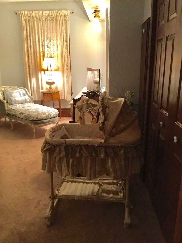 Pemberley House B&B 3