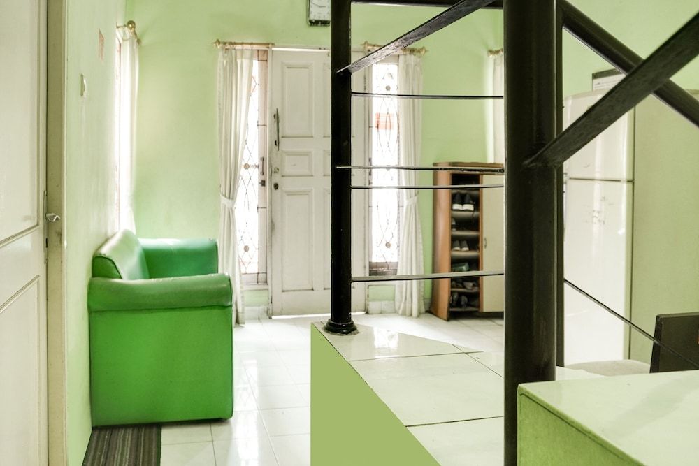 OYO 90204 Surya Inn Syariah 3