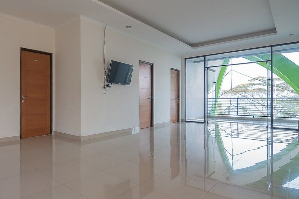 RedDoorz Syariah @ Sarongge Cianjur 3