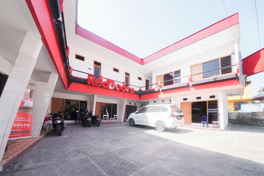 RedDoorz @ Tretes 2 2 étoiles à Prigen