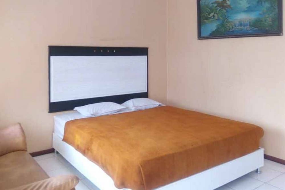 RedDoorz Syariah @ Hotel Kencana Tasikmalaya 2 estrelas em Tasikmalaya