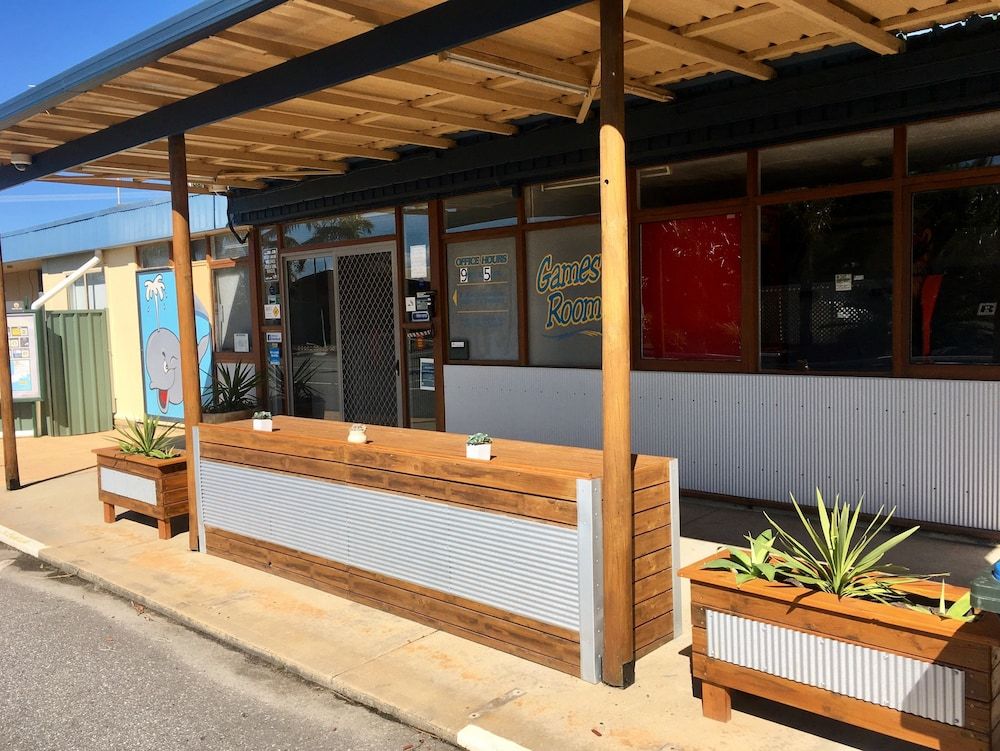 Victor Harbor Holiday Park 2