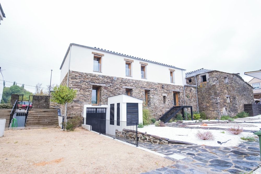 Alda Triacastela 2 estrelas em Triacastela