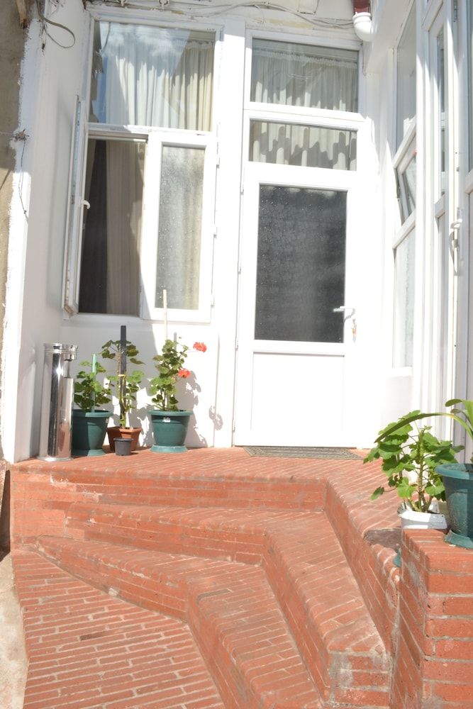 Your House in Tbilisi 2