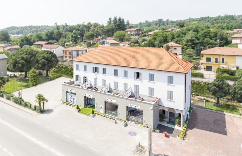 Hotel Italia Dormelletto 1