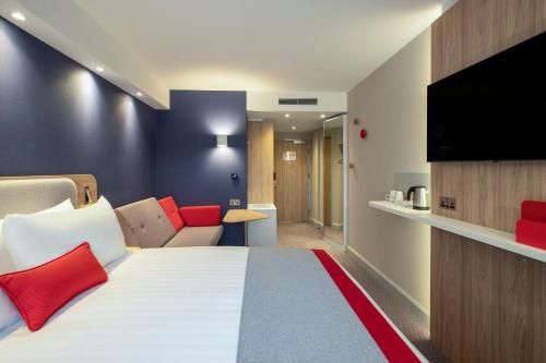 Holiday Inn Express Cambridge West - Cambourne by IHG 3