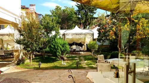 Hotel Green Garden 3