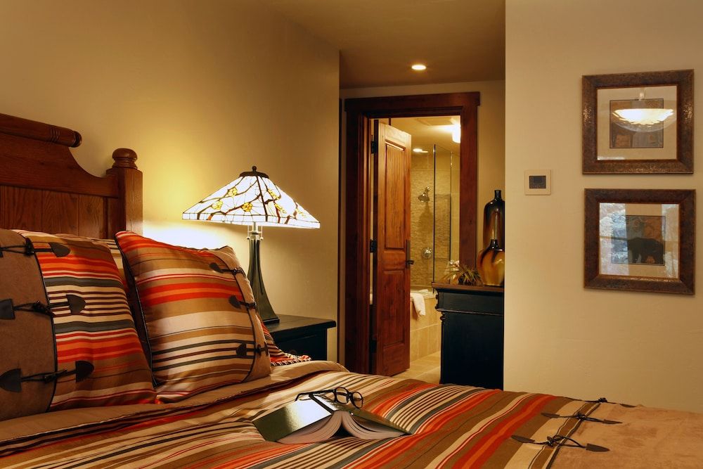 Headwaters Private Residences at Eagle Ranch Resort 2