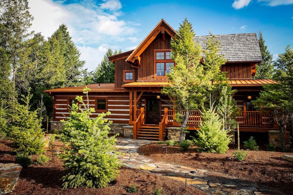 Headwaters Private Residences at Eagle Ranch Resort 3