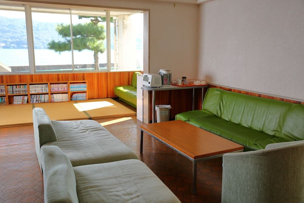 Shodoshima Olive Youth Hostel 3