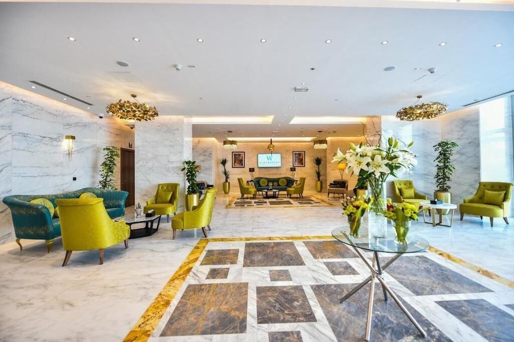 WATERFRONT HOTEL  APARTMENT 2
