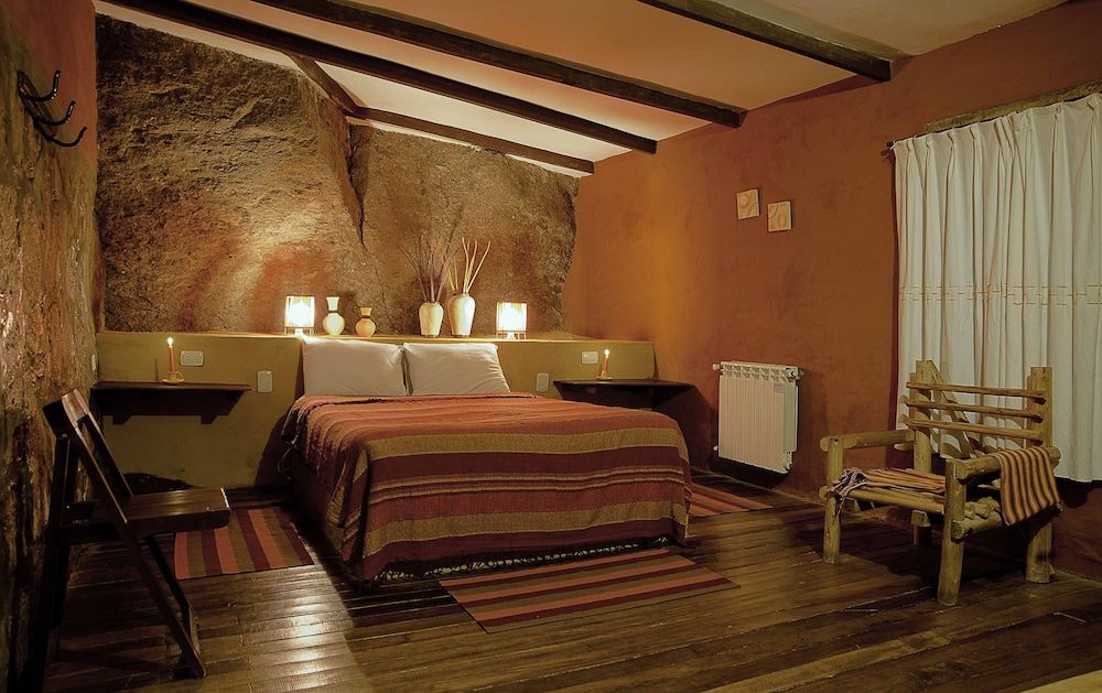 Hotel Mallku Cueva 3