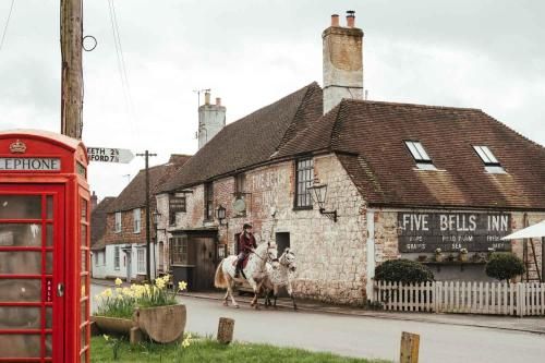 The Five Bells Inn -1 estrellas en Ashford