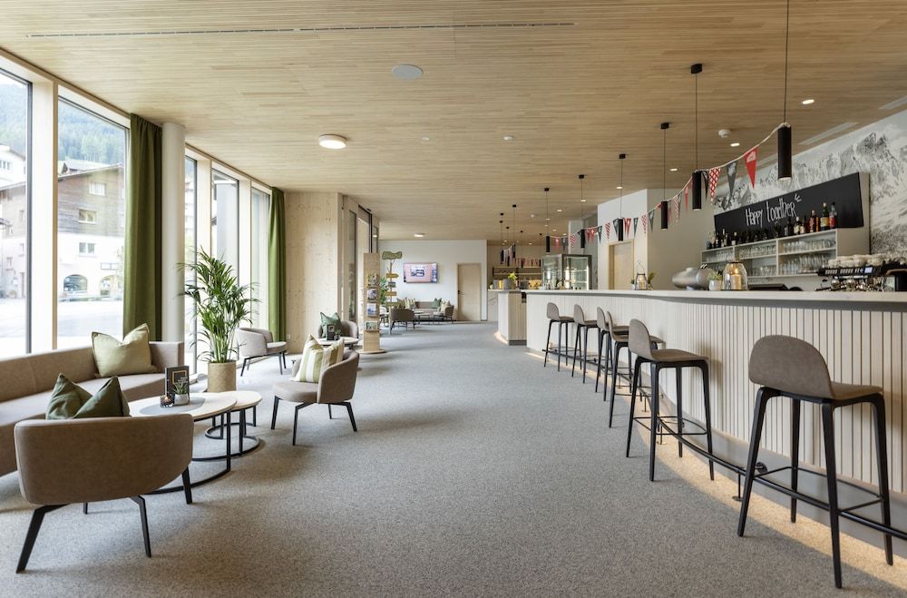 AVES Hotel Savognin 2