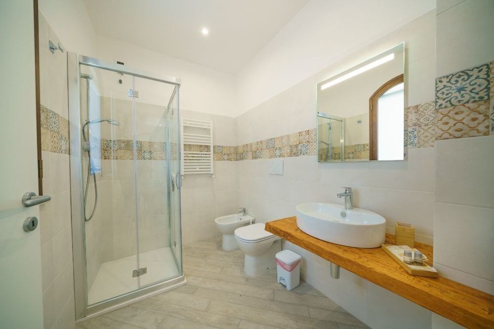 MINISSALE FARMHOUSE 3