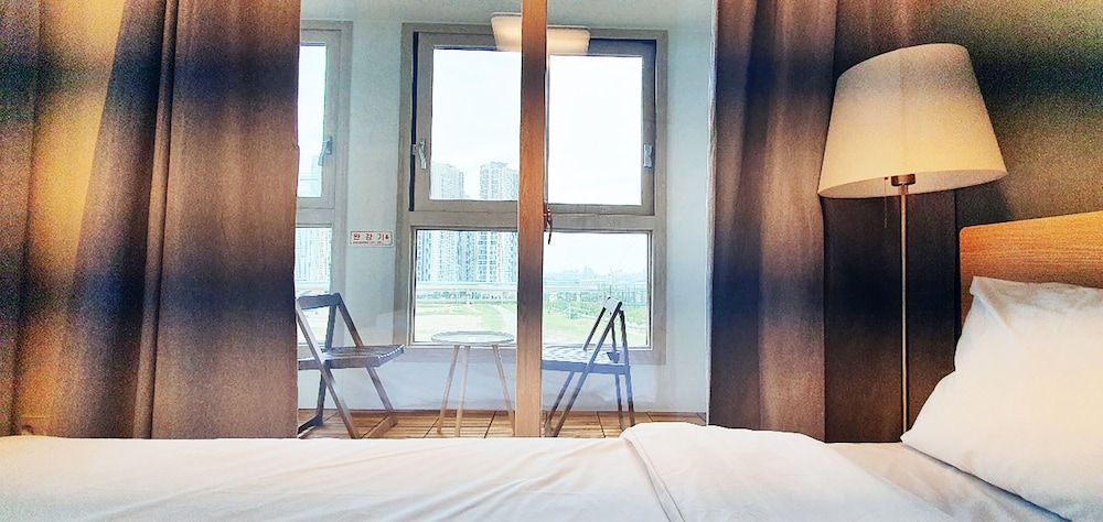 The November Stay In Landmark 2