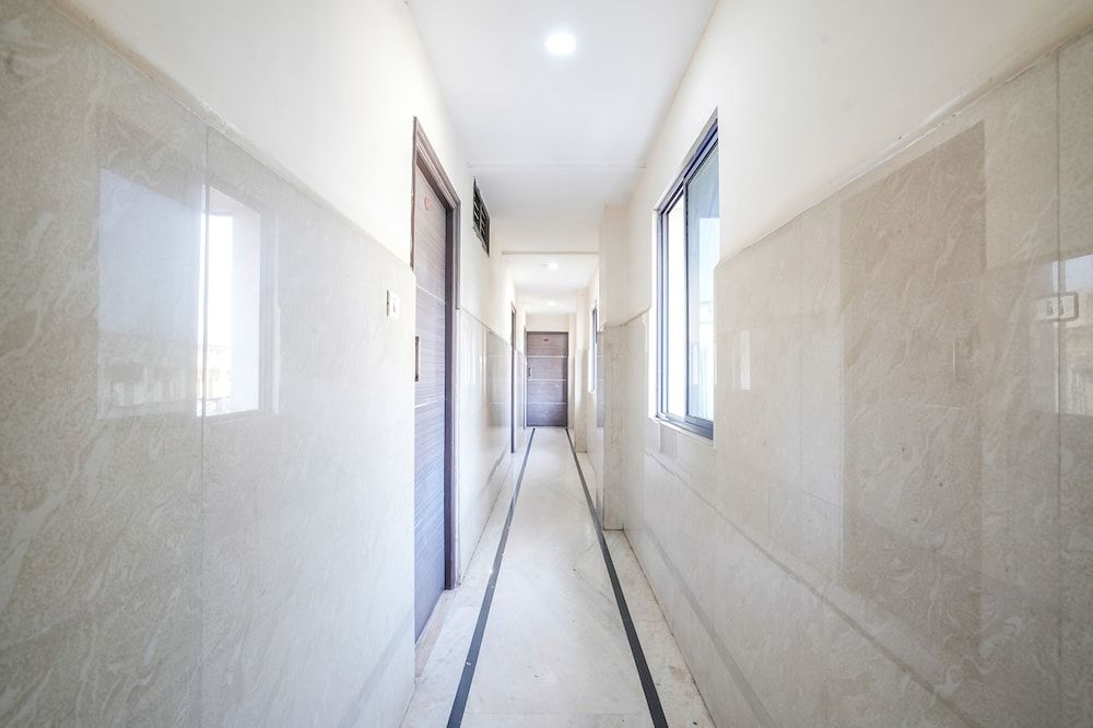 Fabhotel Sai National 2