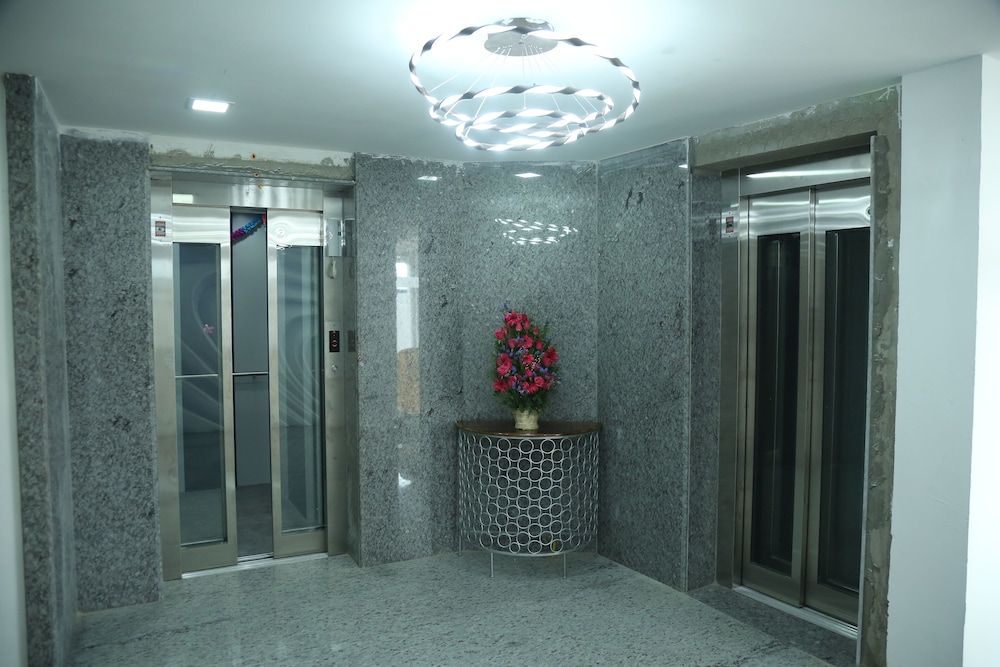 Kfour Apartment & Hotels Private Limited -1 estrellas en Madurai